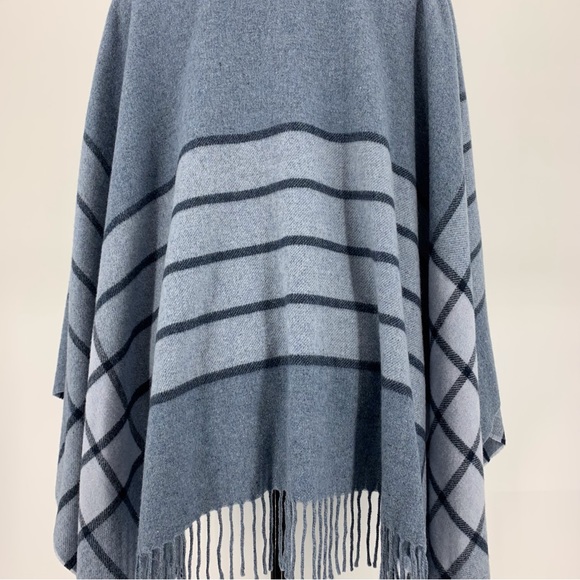 Lancioni 1973 NWT Blue Plaid Wool Blend Fringed Shawl, One Size - Picture 8 of 15